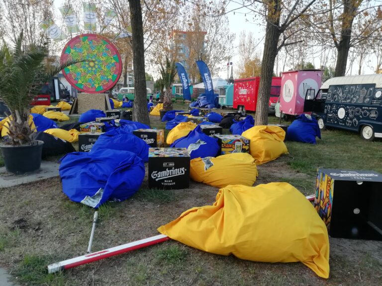 Joi începe distracția la Festival du Bonheur-pour les Gourmands!
