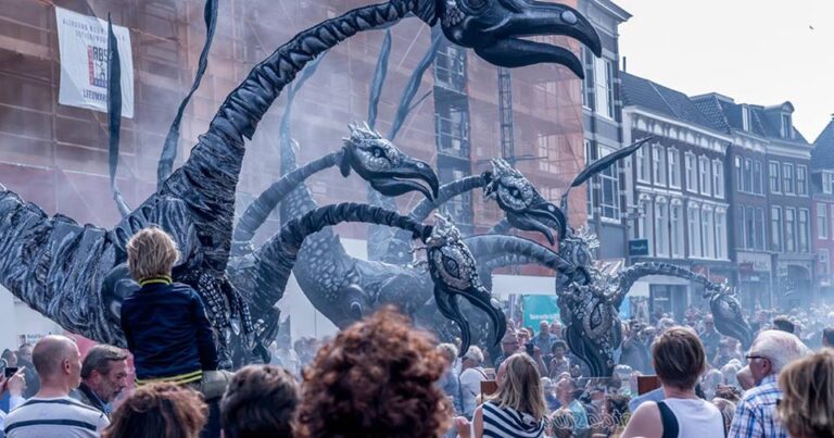 Teatrul de stradă se întoarce! Vino la Amare Street Fest!