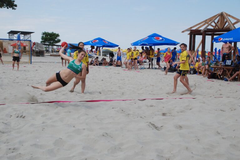 Primul campionat național de handbal pe plajă, la Mamaia