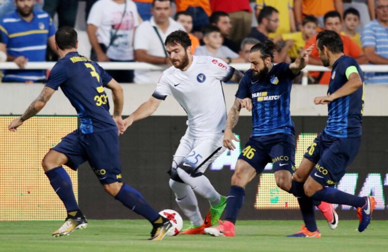 Ironii ieftine şi piedici de acasă