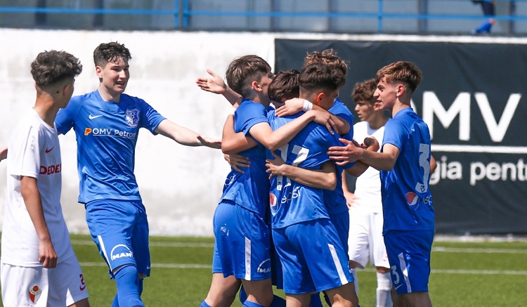Sezon perfect pentru juniorii Farului