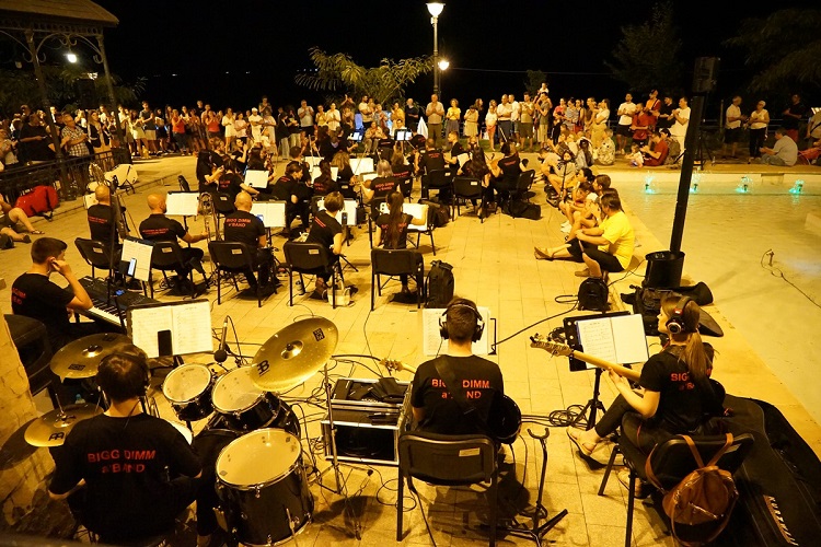 Seri minunate la malul mării cu Sunset Sea-mphony 2022