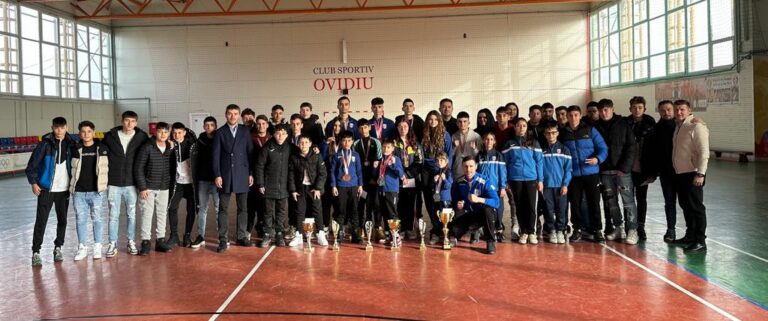 Performerii anului de la CSO Ovidiu, premiați de Primarul George Scupra