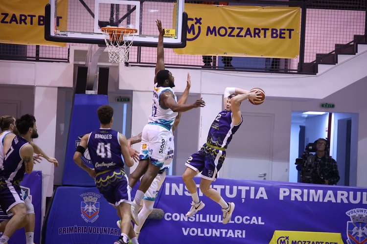 Încă trei finale pentru play-off