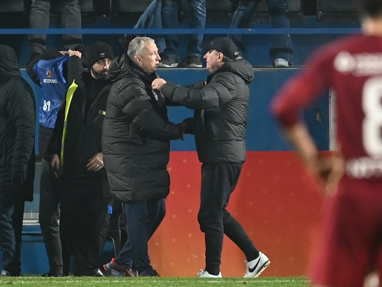 Hagi și Petrescu, din nou față în față: “Eu vreau să-l bat pe el și el pe mine!”