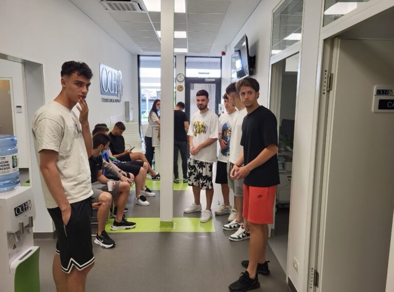 Farul s-a despărțit de Morar și Baravykas