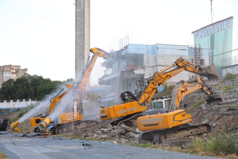 Stadionul Farul nu a murit! Se transformă!