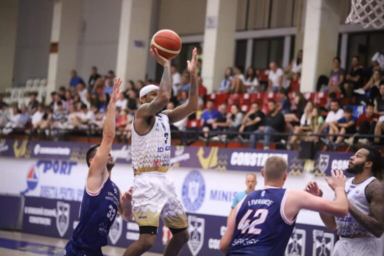 Start cu dreptul pentru baschetbaliștii de la CSM Constanța