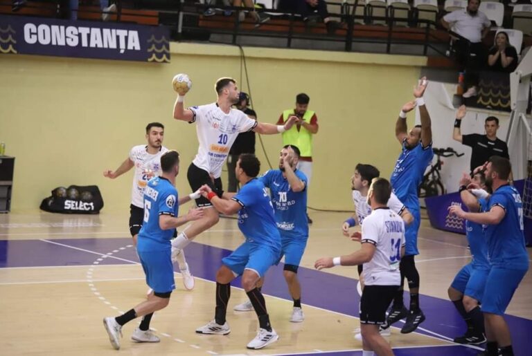 Succes pentru handbaliștii de la CSM Constanța după un final electrizant