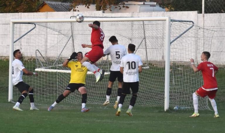 Duel strâns în fruntea clasamentului Ligii a IV-a