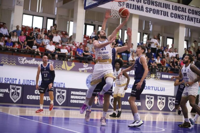 Baschetbaliștii de la CSM Constanța merg la victorie la Târgu Mureș