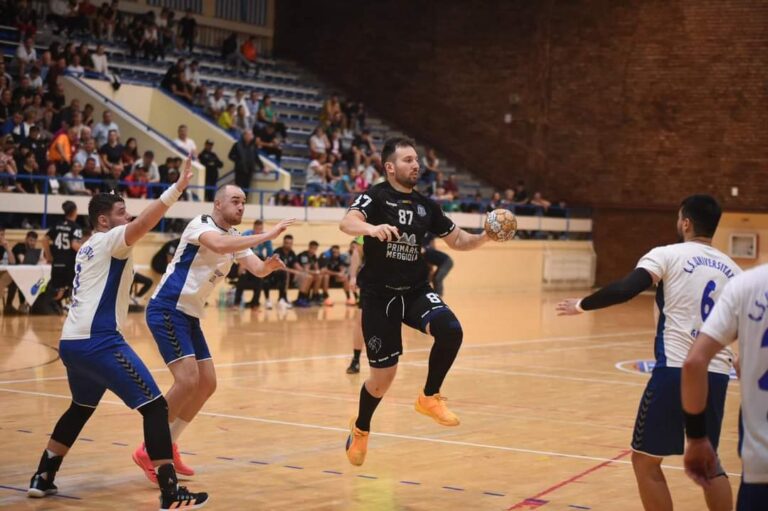 Handbaliștii de la CS Medgidia luptă pentru puncte la Galați