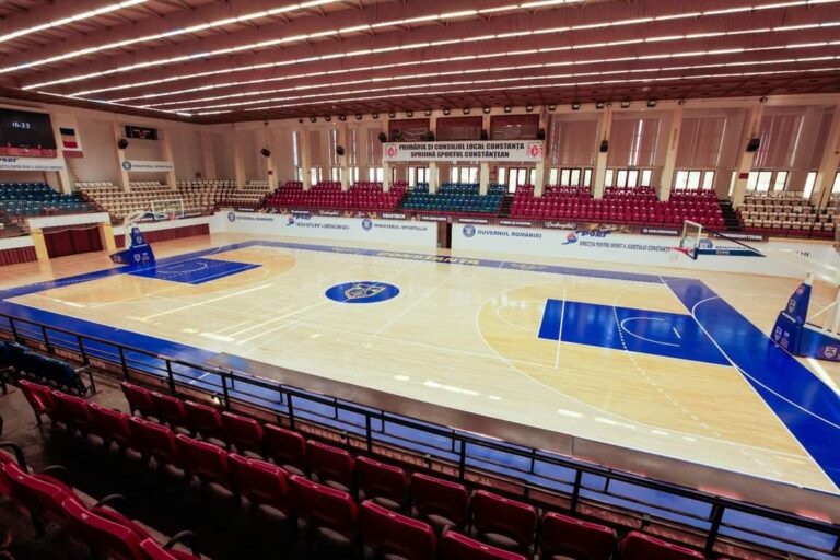 REVOLTĂTOR: Sala Sporturilor, închiriată cu 200 de lei pe oră la concertul lui Tzancă Uraganu!