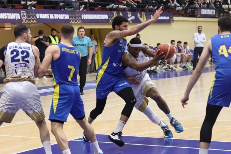 Baschetbaliștii de la CSM Constanța încheie sezonul regulat în Sala Sporturilor