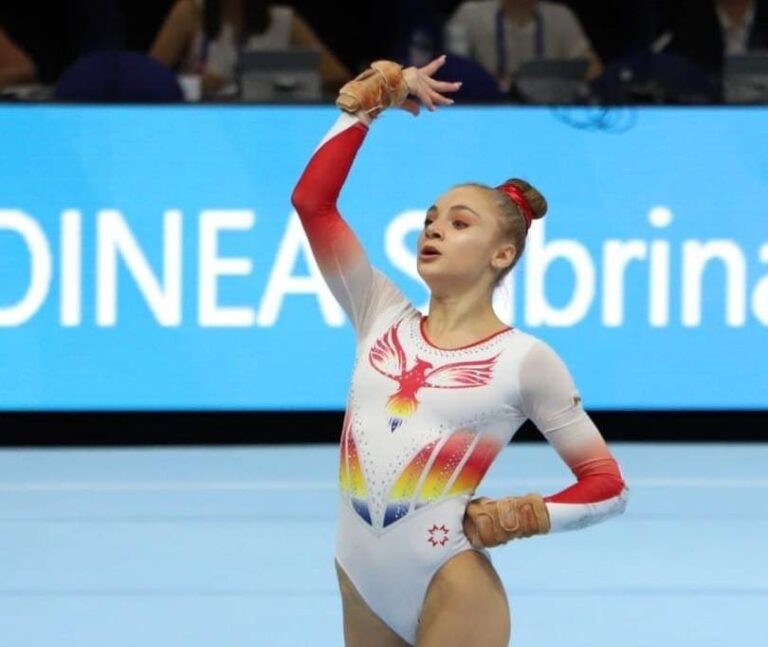 Sabrina Voinea, vedetă pe site-ul Federației Internaționale de Gimnastică