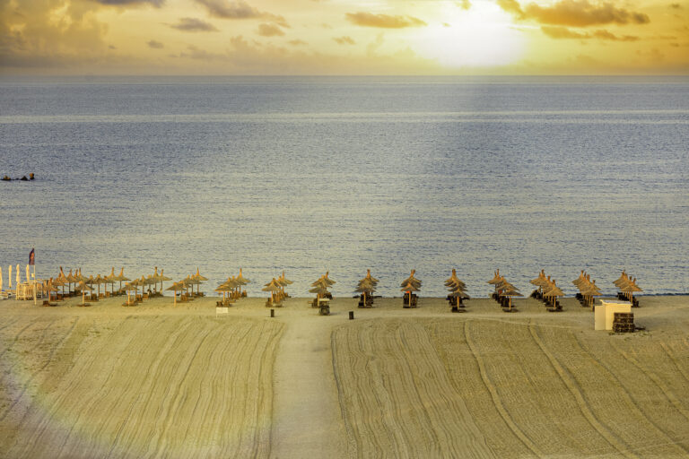 Peste 80 de propuneri pentru noul logo și slogan al stațiunii Mamaia