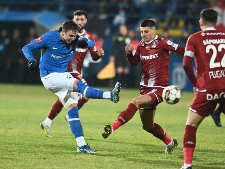 Farul joacă fără presiune în Giulești la debutul în play-off