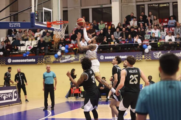 CSM Constanța și U Cluj au făcut spectacol în Sala Sporturilor
