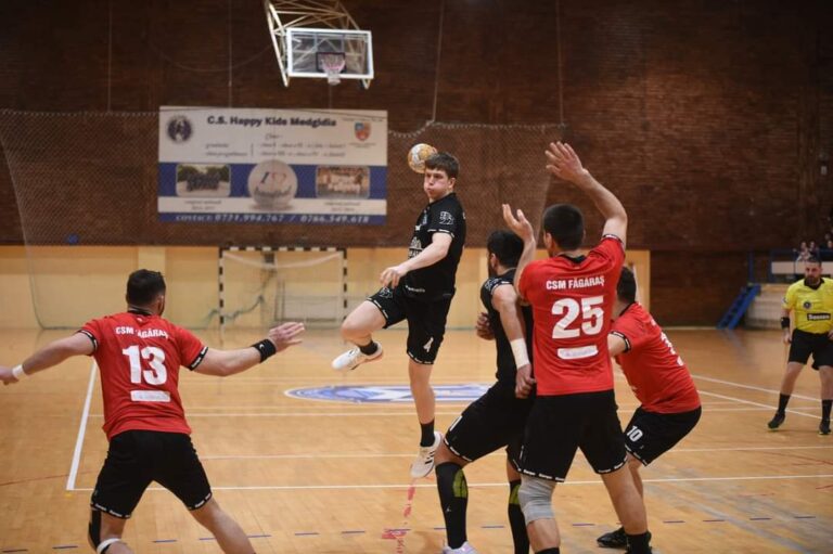 Handbaliștii de la CS Medgidia merg pentru puncte la Făgăraș
