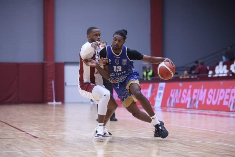 Baschetbaliștii de la CSM Constanța dau startul luptei pentru locul 5