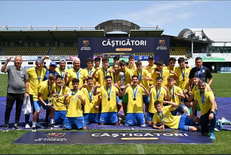 Puștii de la Farul Constanța au câștigat Supercupa Ligii de tineret