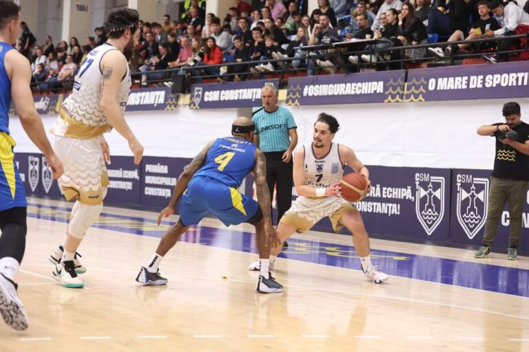 Baschetbaliștii de la CSM Constanța luptă pentru un loc în grupele FIBA Europe Cup