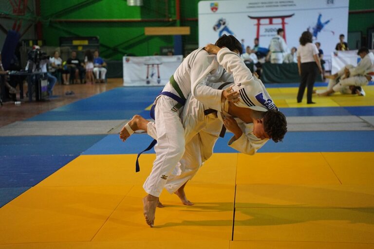 Peste 200 de judoka se luptă la Cupa Internațională Black Sea Judo Cup de la Venus
