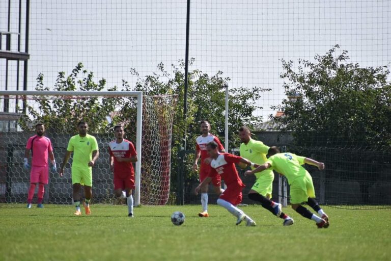 Victorii clare în derby-urile rundei din Liga a IV-a