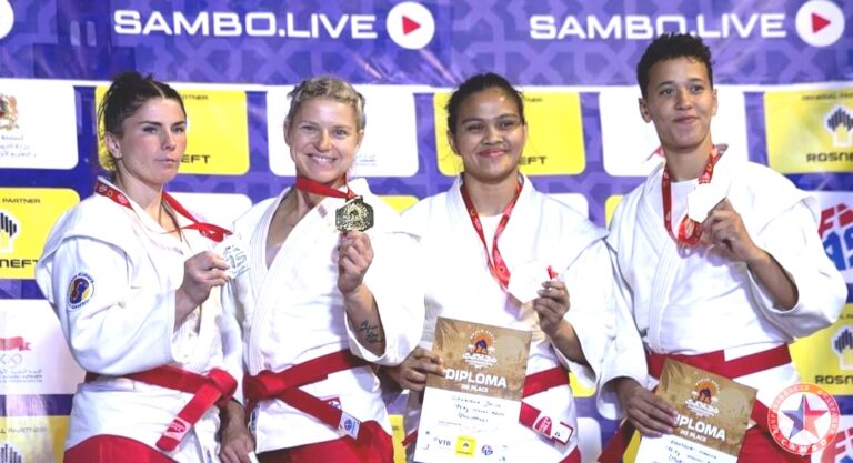 Dublă de argint pentru sportivele de la CSM Constanța la Mondialele de Sambo pe plajă