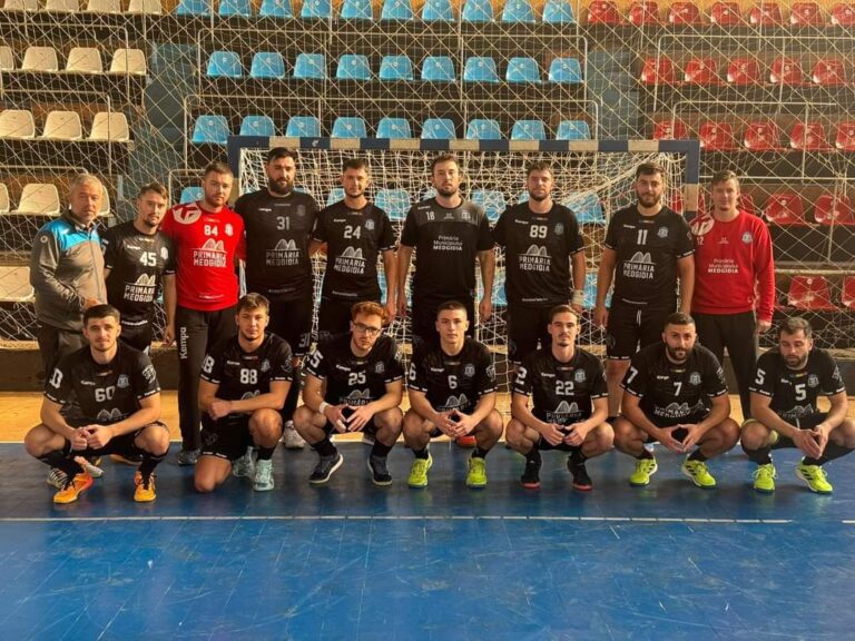 Handbaliștii de la CS Medgidia au câștigat fără emoții la Galați