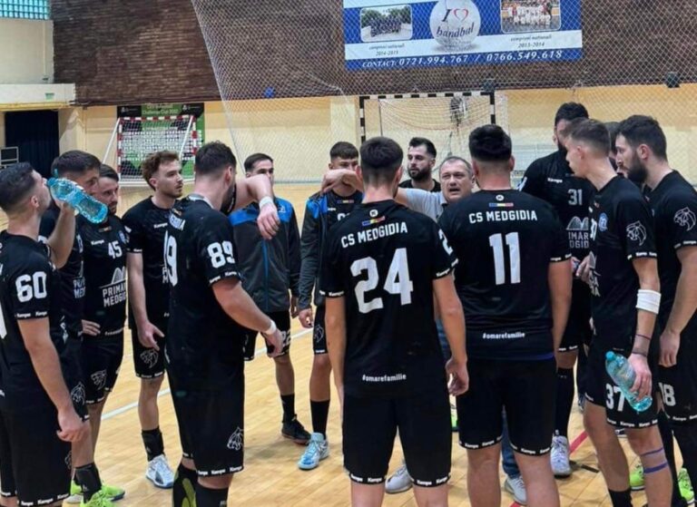 Handbaliștii de la CS Medgidia joacă marți în fieful liderului Seriei B