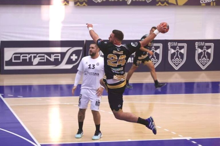 Handbaliștii de la CSM Constanța se duelează sâmbătă, la Baia Mare, pentru un loc pe podium