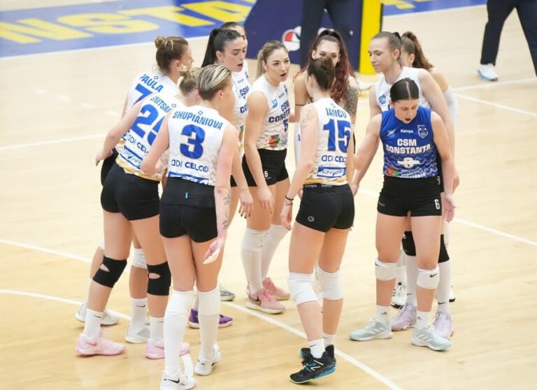 Fetele de la CSM Constanța au cedat sub Tâmpa în trei seturi