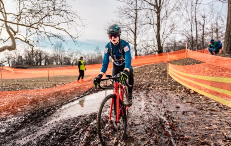Brigitte Belu, de la CSM Constanța, este campioană națională de cadeți la ciclocros