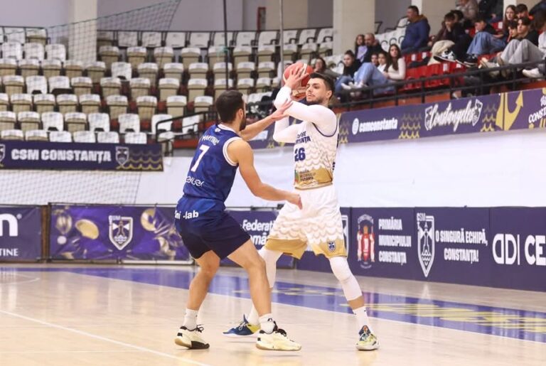 Baschetbaliștii de la CSM Constanța joacă pentru prima oară în acest an în Sala Sporturilor
