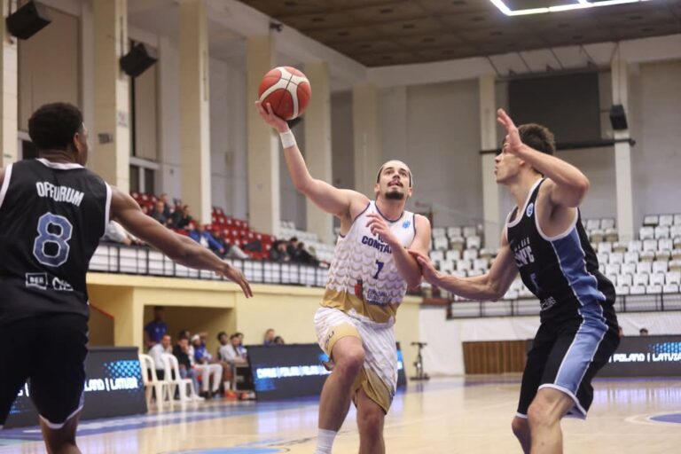 Baschetbaliștii de la CSM Constanța, zdrobiți de campioană la Cluj