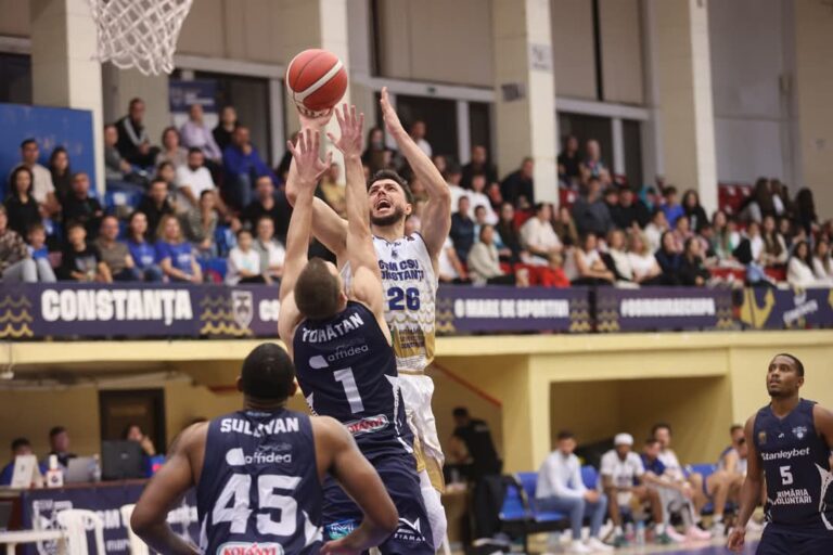Meci dificil pentru baschetbaliștii de la CSM Constanța la Voluntari