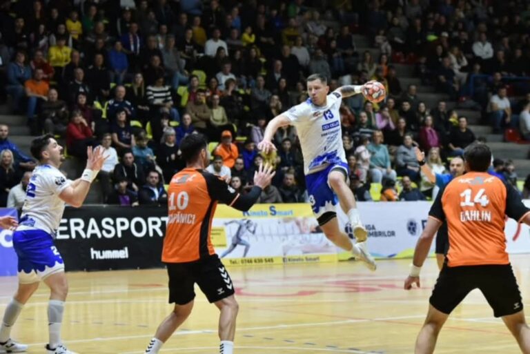 Handbaliștii de la CSM Constanța luptă miercuri pentru un loc în Final Four-ul Cupei României