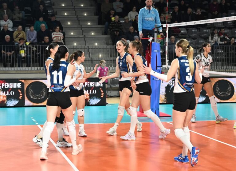 Voleibalistele de la CSM Constanța merg vineri în fieful celor de la Dinamo București