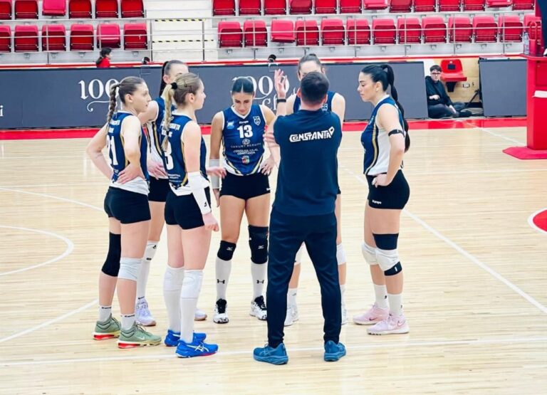 Voleibalistele de la CSM Constanța, învinse clar în fieful celor de la Dinamo București