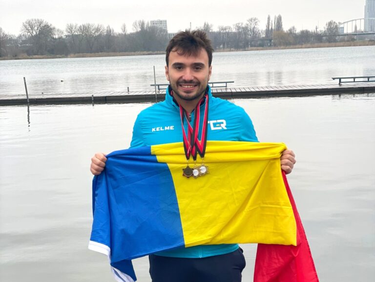 Cristian Tranulea dă asaltul final pentru câștigarea Cupei Mondiale la înot în ape înghețate