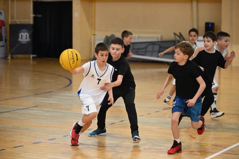 Baschet și emoții oferite de CS Medgidia și Axiopolis Cernavodă în Sala Sporturilor „Iftimie Ilisei”