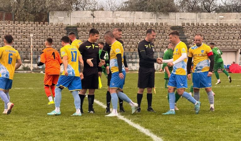 Etapă cu derby pentru șefia clasamentului Ligii a IV-a la Năvodari