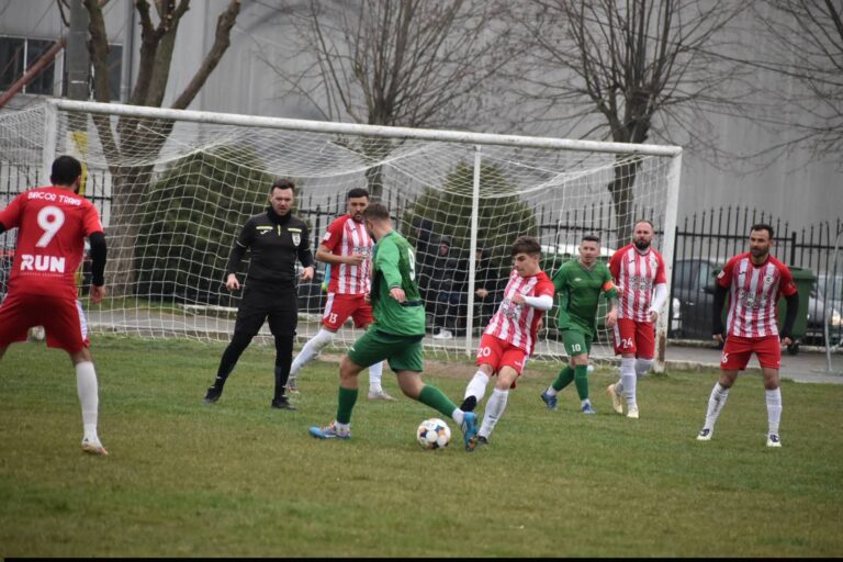 Luptă încinsă pentru podium în etapa de sâmbătă din Liga a IV-a!